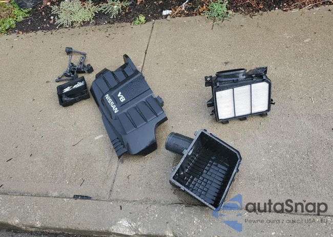 1N6AA1E57JN551507: 81564025