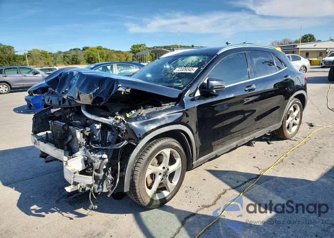 WDCTG4GB0JJ387064: 72009345