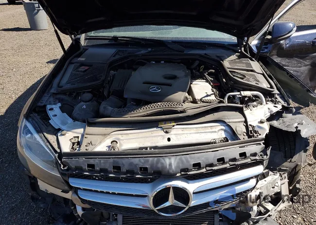 55SWF4JB3FU044793: 81069635