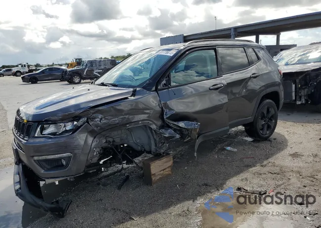 3C4NJDBB6JT314975: 81776615