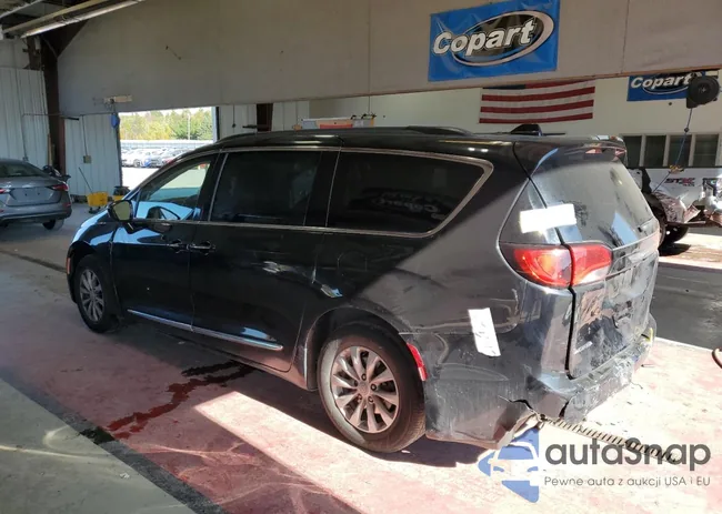 2C4RC1BG7HR621784: 81101355