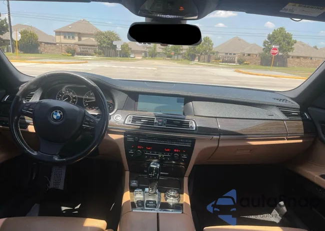 WBAKB8C58ACY64395: 80227115