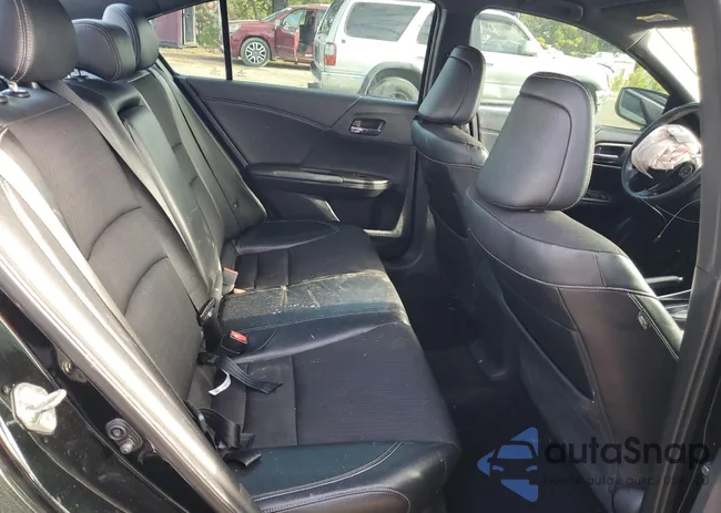 1HGCR2F59GA066862: 71982965