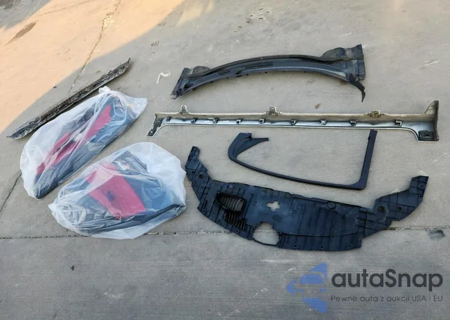 19UDE2F83MA010888: 80754965