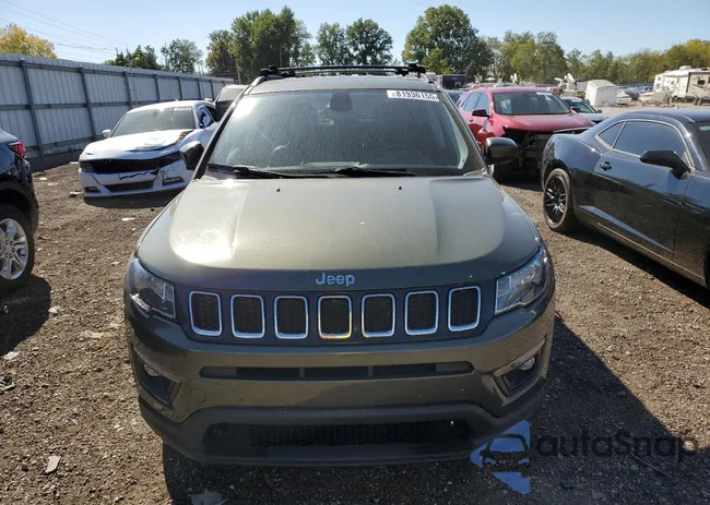 3C4NJDBB4KT812545: 81936155