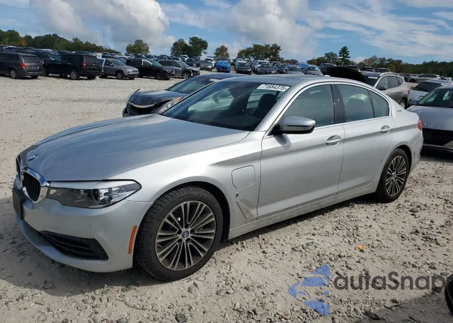 WBAJB1C55KB375382: 71684375