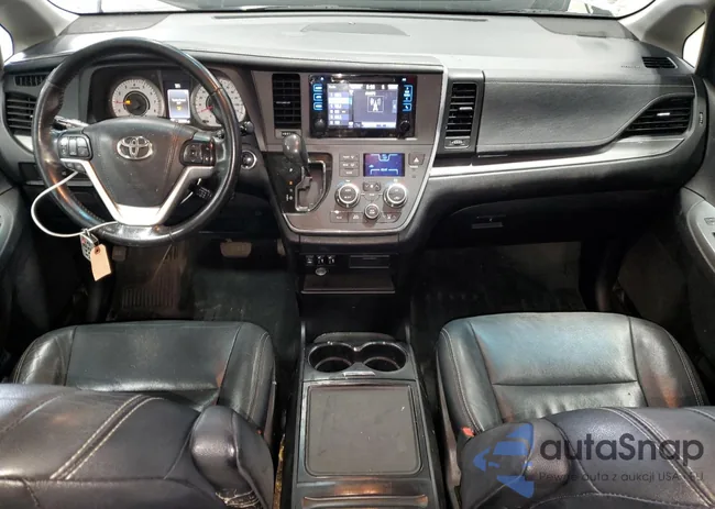 5TDXK3DC2FS631899: 81121085