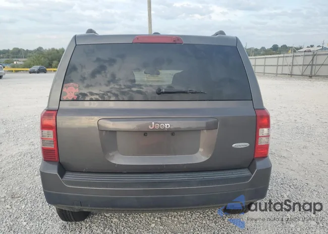 1C4NJPFB2GD811757: 80453835