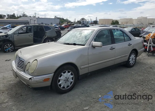 WDBJF65F9WA667010: 84706445