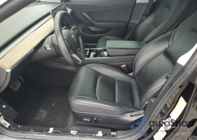 5YJ3E1EB0JF178556: 82127915