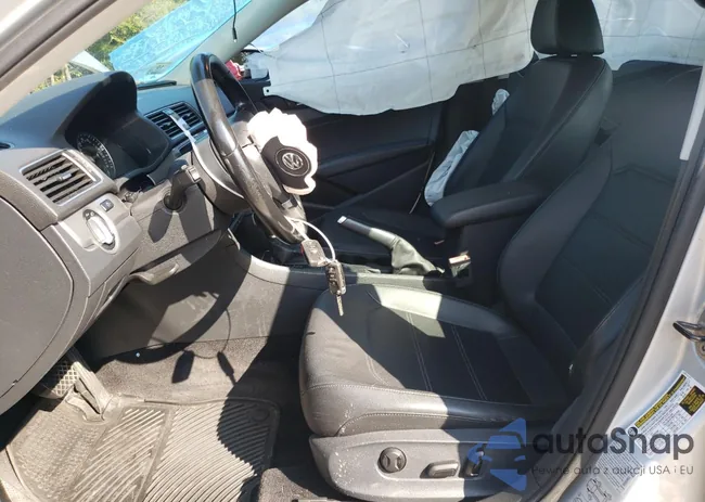 1VWAT7A39FC003092: 64839705