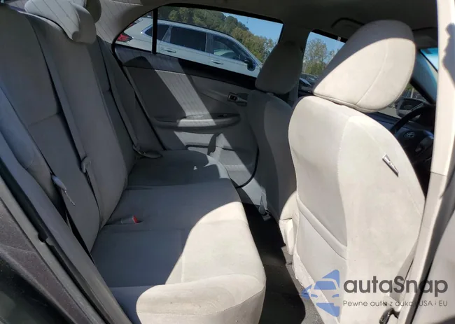 2T1BU4EE3BC715260: 81134265