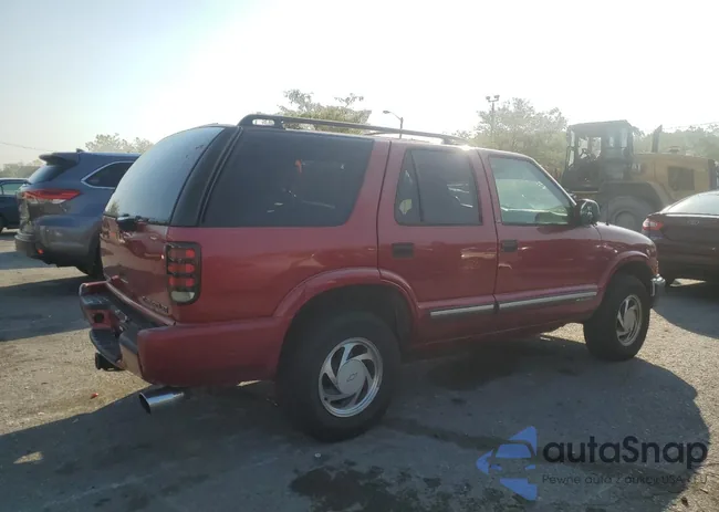 1GNDT13W0Y2255463: 81561865