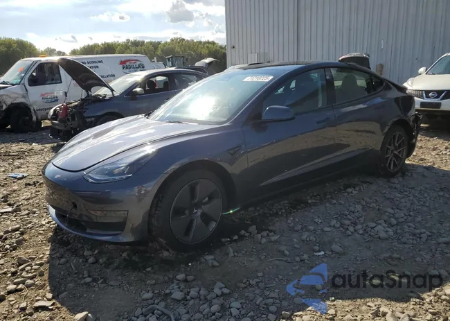 5YJ3E1EA9PF663424: 71210225