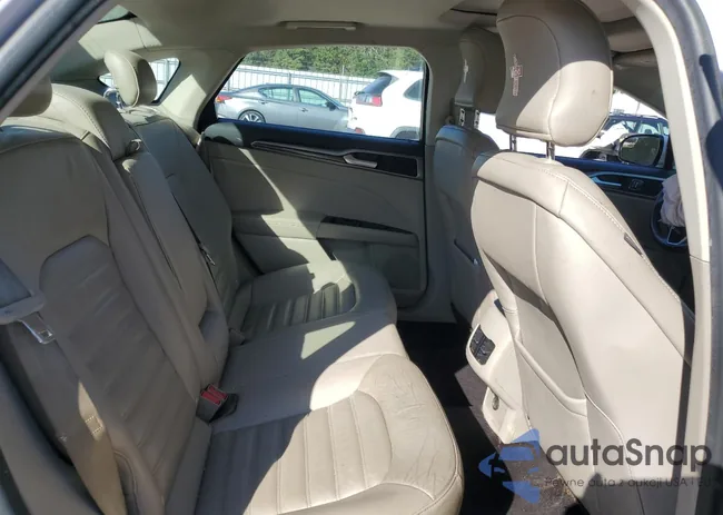 3FA6P0HD0HR203033: 71083385