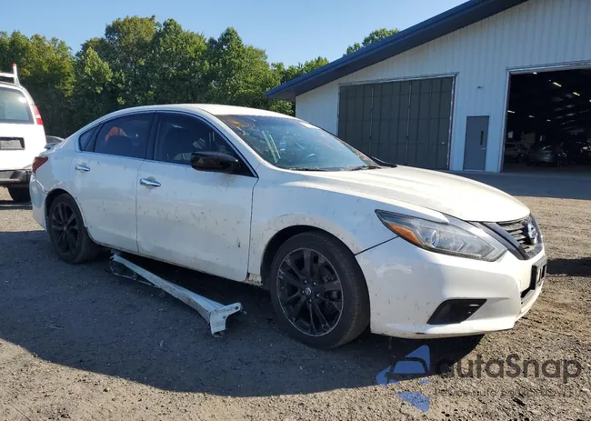 1N4AL3AP1JC243296: 71664675