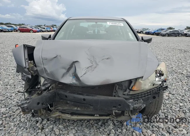 1HGCP2F35BA058593: 71698545