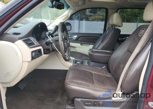 1GYFK63828R194041: 82048995