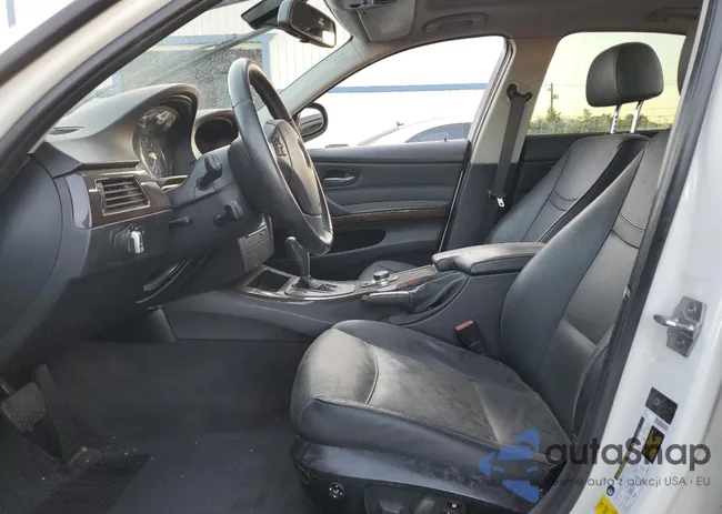 WBAPH5C58BA444877: 80329875