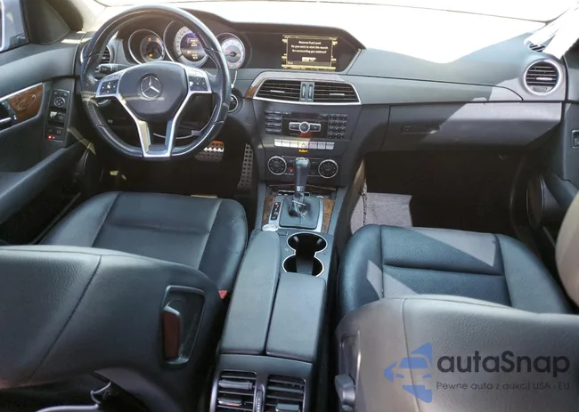 WDDGF4HB3EA964982: 82121065