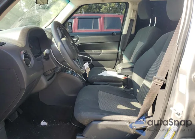 1C4NJPBA5FD102753: 71532575