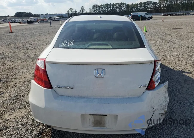 1HGCS22878A013986: 81789935