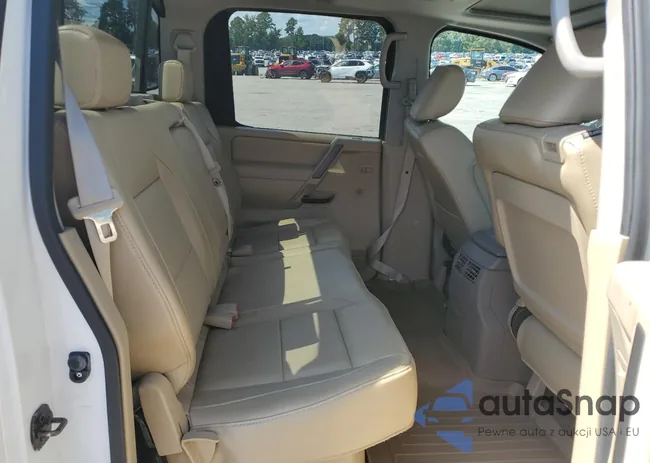 1N6AA0EC9BN323597: 68928145