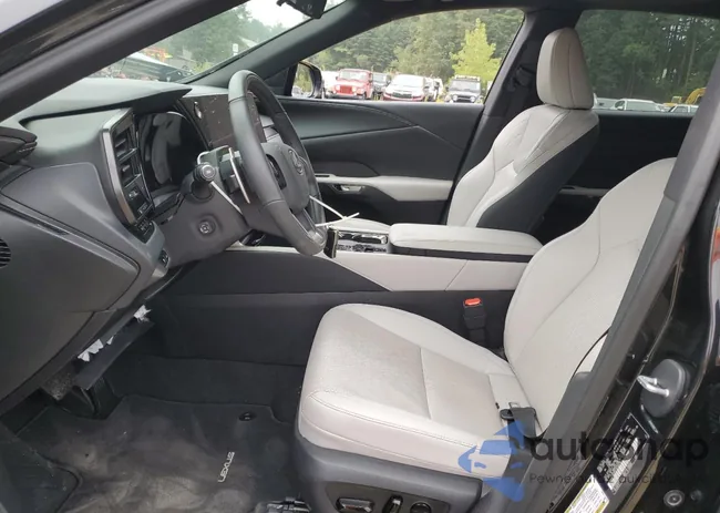 2T2BAMBA1RC050780: 81041895