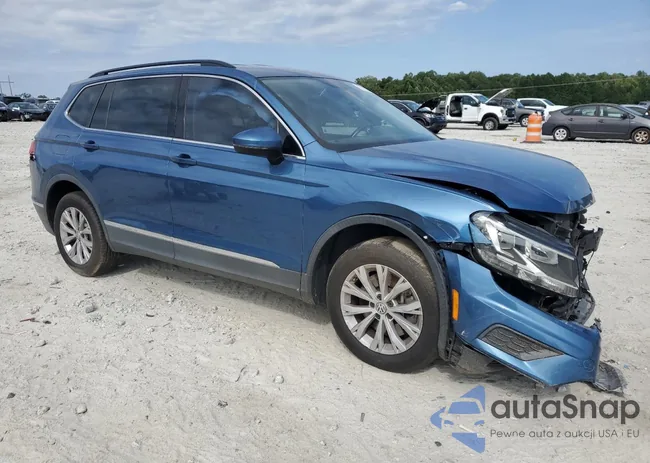 3VV3B7AX4JM050444: 71131655