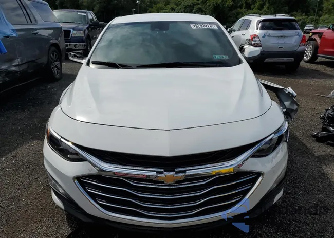 1G1ZD5ST2RF222610: 71822725