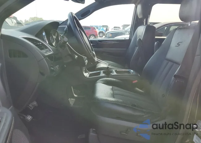 2C4RC1HG8ER201356: 70667095