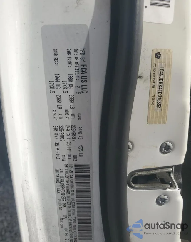 1C4NJDBB4FD316852: 82071325