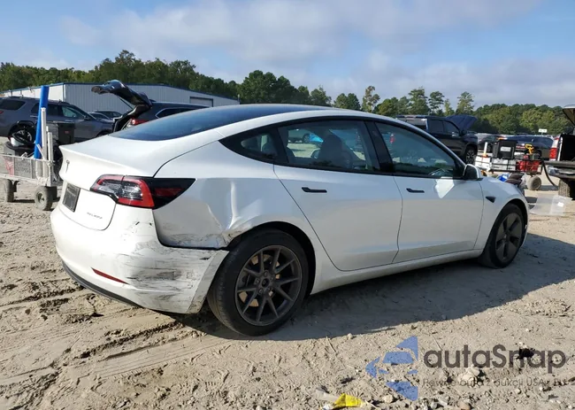 5YJ3E1EB4PF633675: 83775705