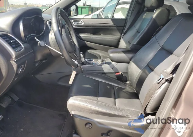 1C4RJFBG2JC504504: 82124455