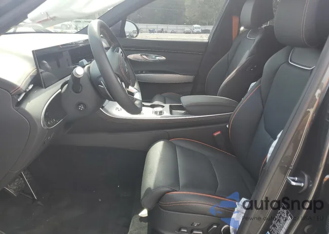 KMUMFDTB7TU240161: 82121105