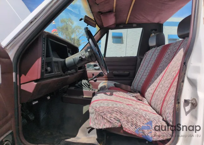 1J7FT26P6ML507455: 81588675