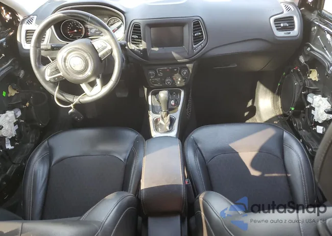 3C4NJDBB4JT283726: 81371885