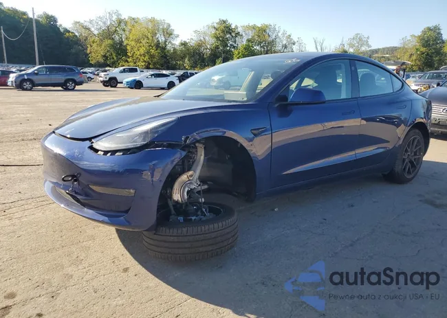 5YJ3E1EB4MF939030: 81184035