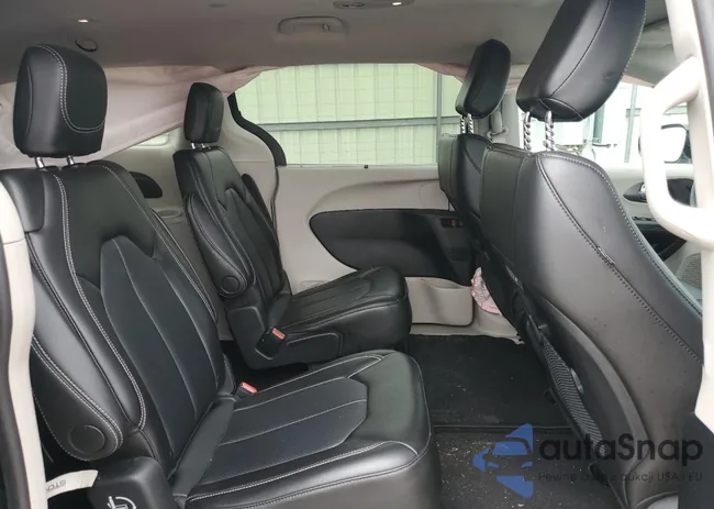 2C4RC3BG0RR193554: 83958105