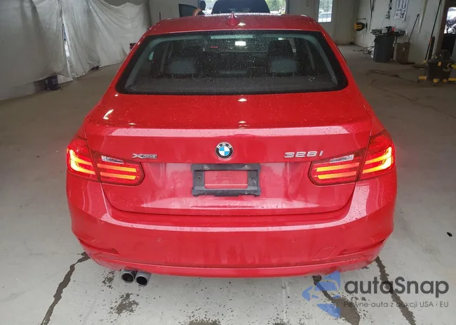 WBA3B3G52FNT17880: 71110565