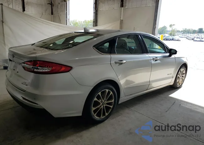 3FA6P0LU1KR241448: 83779885