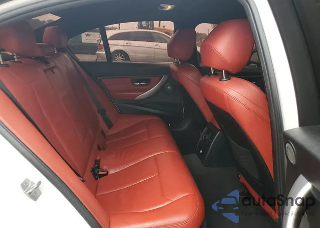 WBA3B9G59FNR95061: 82092535