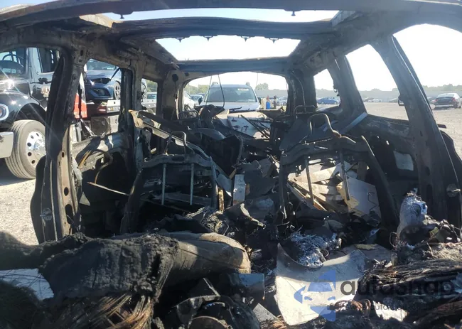 KM8R5DGE9RU700439: 81197735