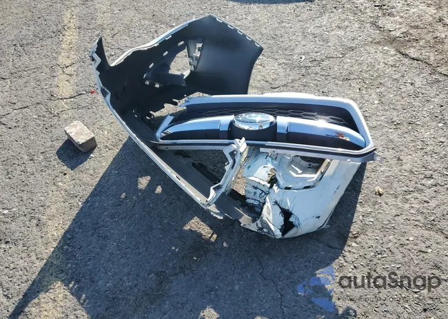 5YJ3E1EB2JF121775: 71666205