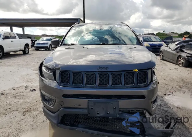 3C4NJDBB6JT314975: 81776615