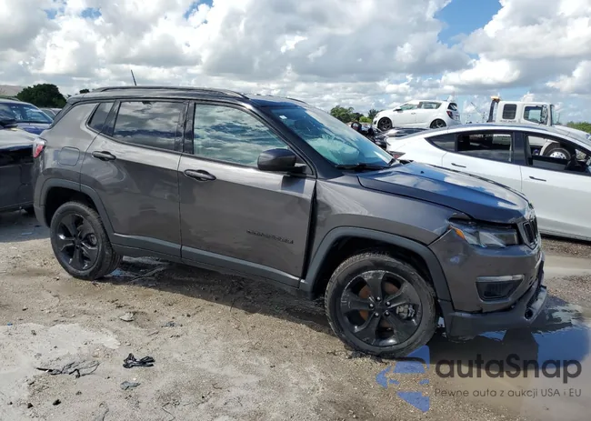 3C4NJDBB6JT314975: 81776615