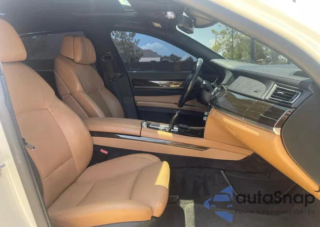 WBAKB8C58ACY64395: 80227115