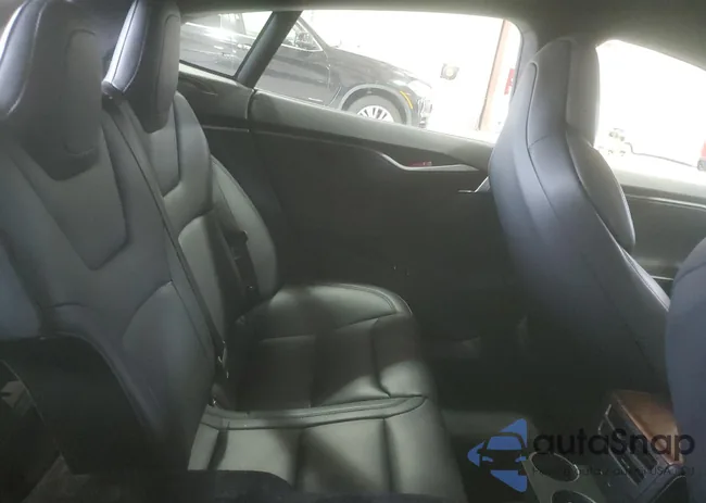 5YJSA1E26JF289622: 84877395