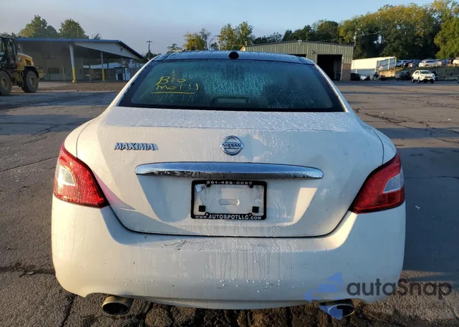 1N4AA5AP5BC826828: 81190815