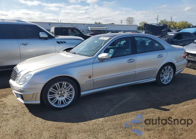 WDBUF76J85A774604: 82082575